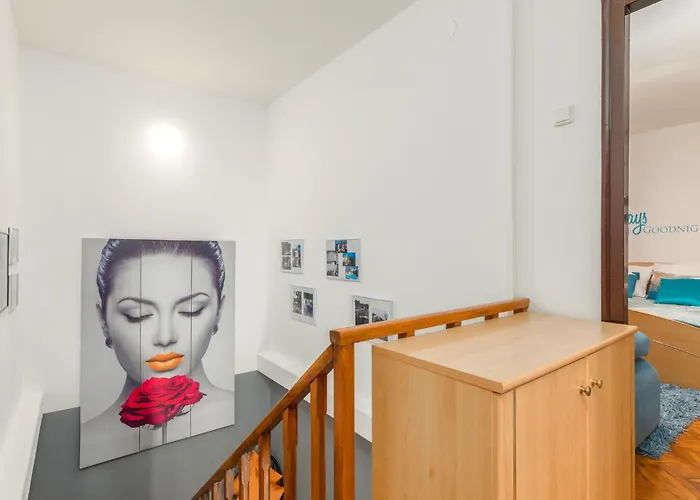 度假居 Beautiful In With Jacuzzi